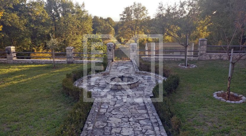Kuća u Blatnici (28)