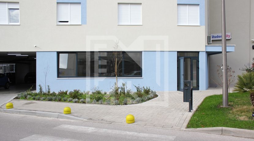 Poslovni prostor Student City 116 kvadrata pogled s ceste
