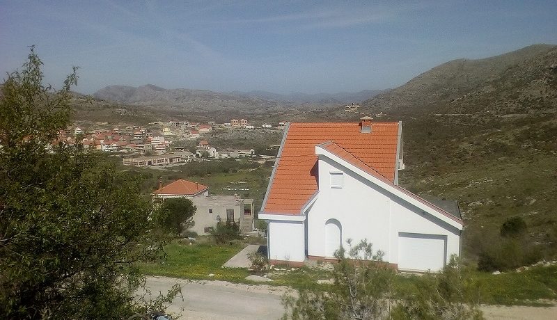 pogled sa terase prema donjoj ivanici 500