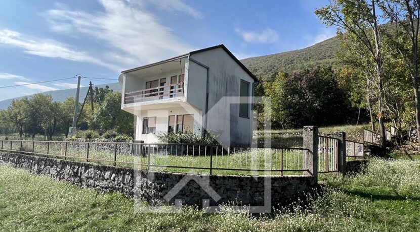 Sovići Goranci parcela s kućom slika 2 nekretnineinn