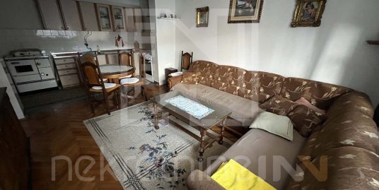 Prodaje se trosoban stan u Ilićkoj Ulici