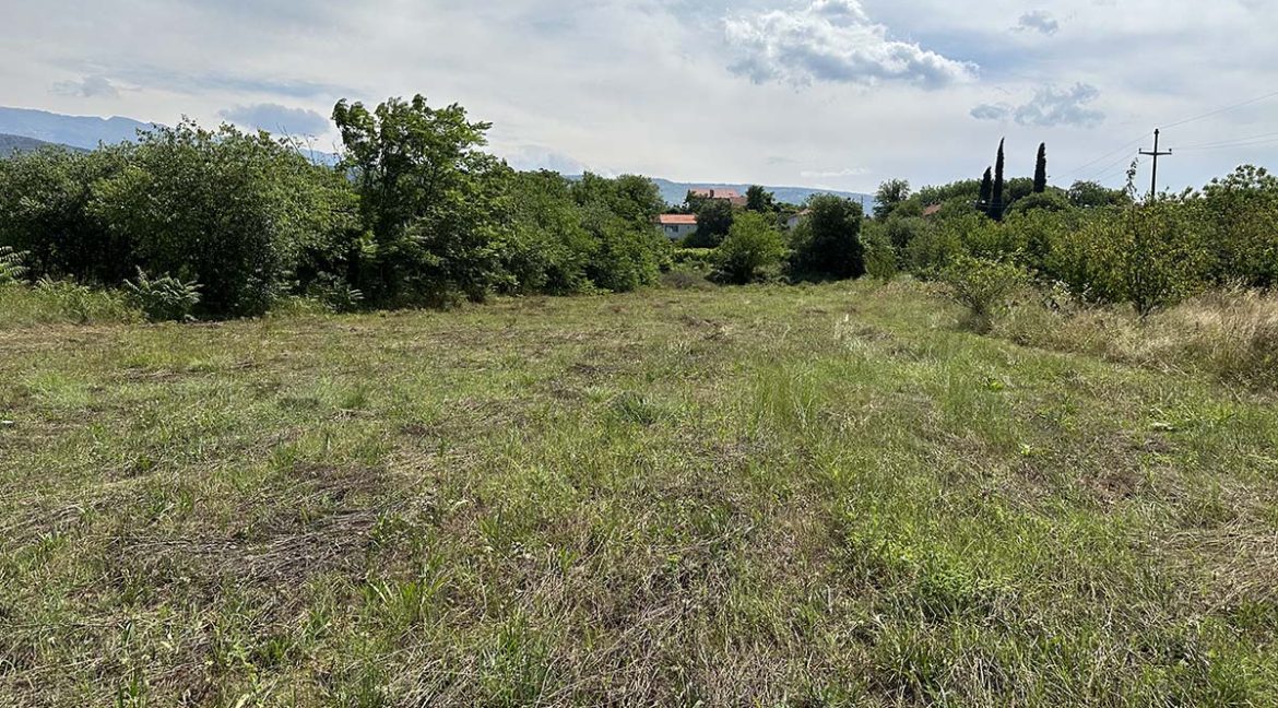 Parcela Uz Cestu M17 Ortiješ  Mostar Prodaja NekretnineInn