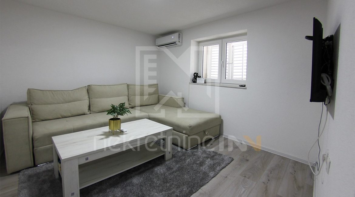 prodaja dvoetažna renovirana kuća u mostaru