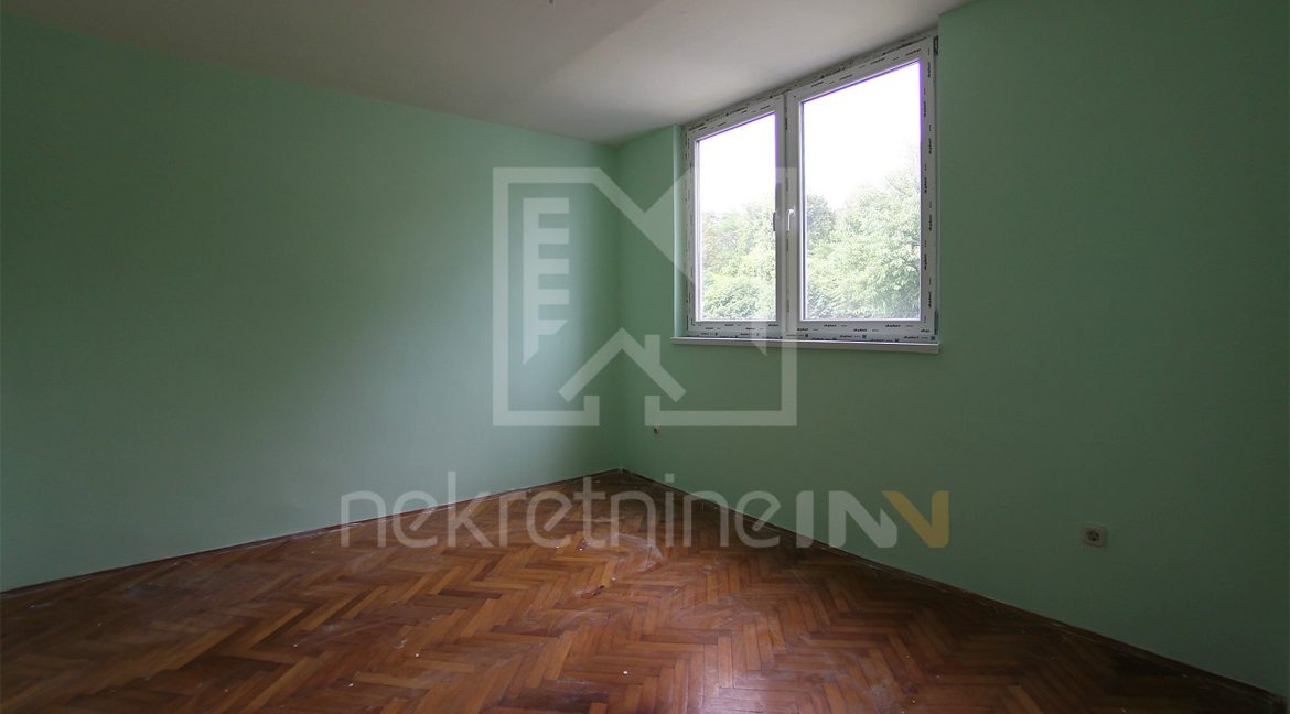 prodaja dvosobnog stana stolac