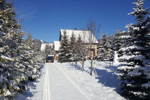 Kuća Kupres Prodaja NekretnineInn Slika 3 Izvana