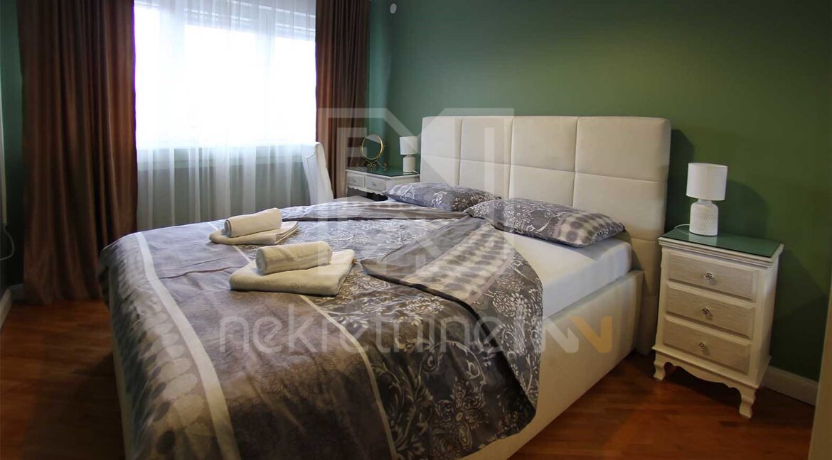 dvosoban namješten renoviran stan za najam u Mostaru Zvjezdara