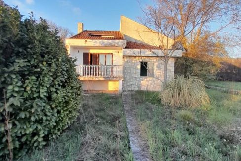 Kuca 140m2 Ljubuski Slika 238428834