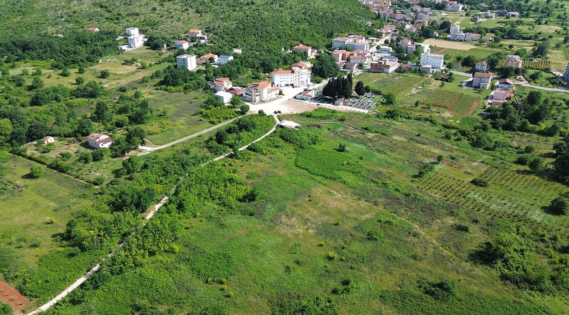 prodaje se zemljište u međugorju
