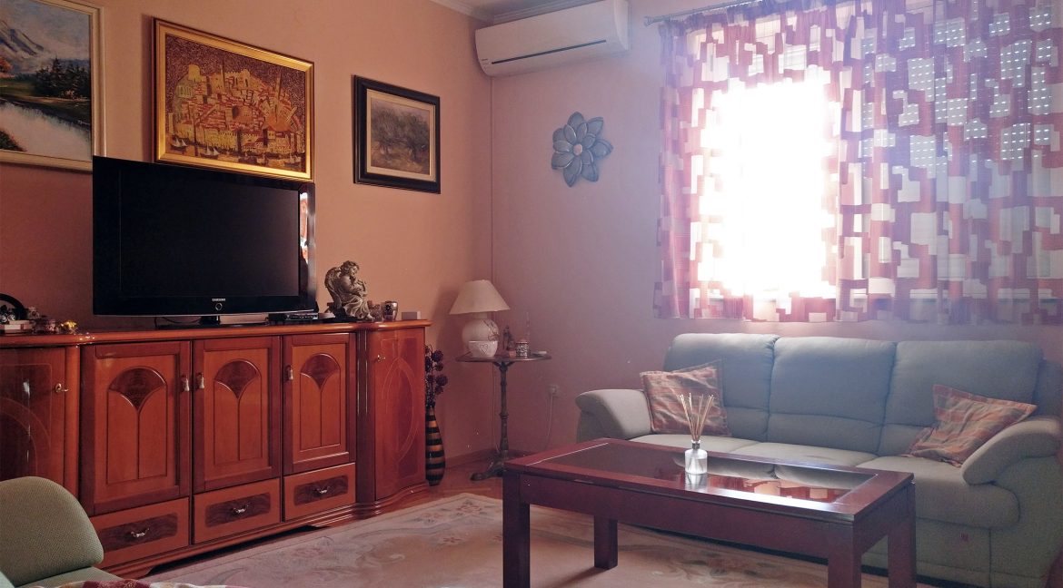 prodaja kuće sa zemljištem cim barakovac mostar