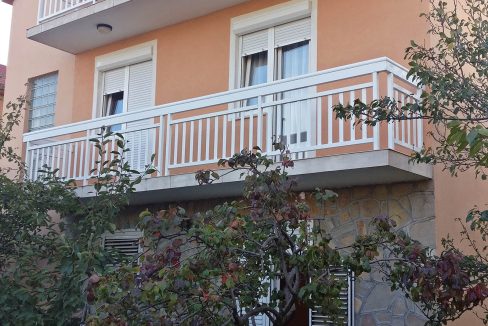 prodaja kuće sa zemljištem cim barakovac mostar