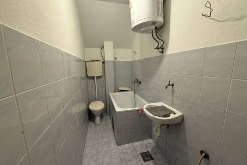Muje Pašića Kuća Prodaja NekretnineInn Apartman Kupatilo