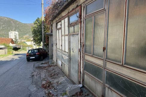 Muje Pašića Kuća Prodaja NekretnineInn Ispred Kuće Pogled