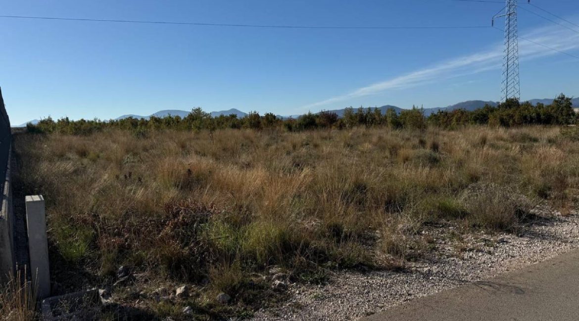 Poslovno Zemljište Cerno Pored Ljubuškog Prodaja NekretnineInn 5