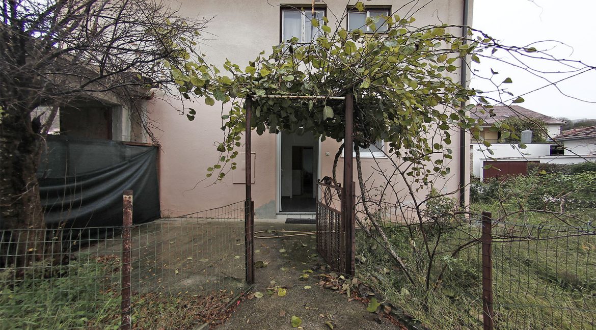 prodaja dvosobnog stana u rodoču mostar