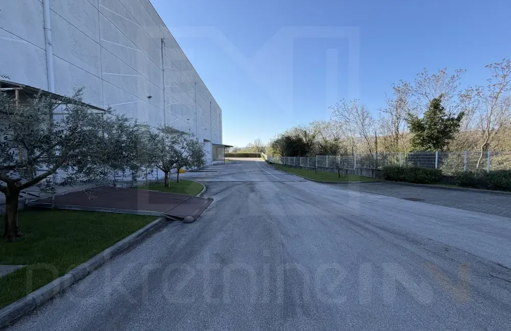 Najam Skladišnog Prostora Mostar Industrijska Zona NekretnineInn 25