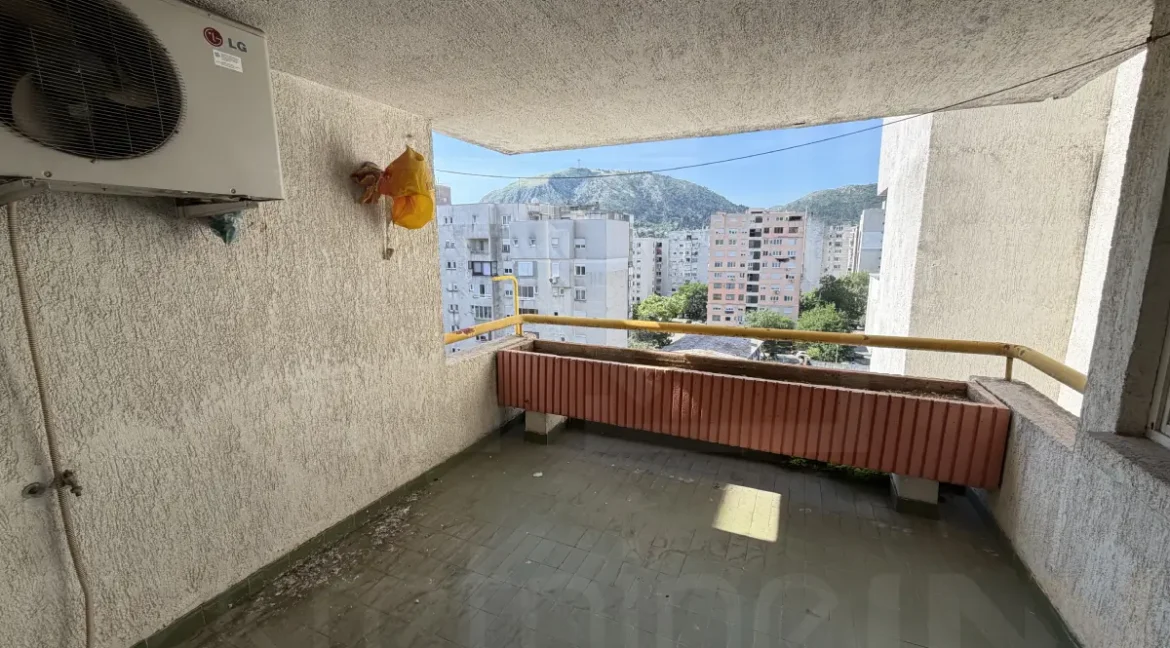 Prodaje se dvosoban stan u Splitskoj Ulici broj 11 Agencija NekretnineINN