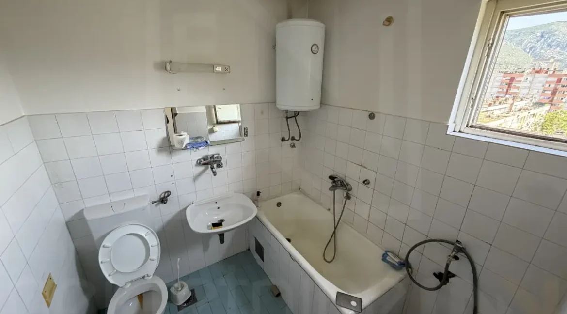 Prodaje se dvosoban stan u Splitskoj Ulici broj 11 Agencija NekretnineINN