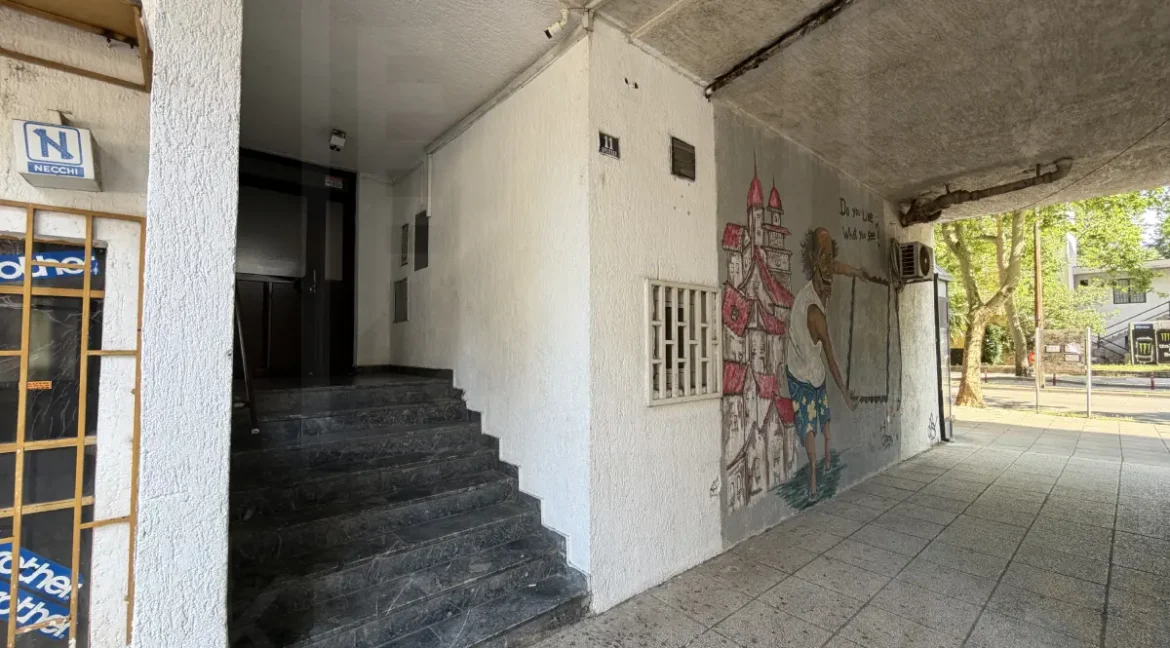 Prodaje se dvosoban stan u Splitskoj Ulici broj 11 Agencija NekretnineINN