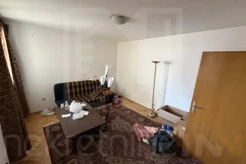 Prodaje se dvosoban stan u Splitskoj Ulici broj 11 Agencija NekretnineINN