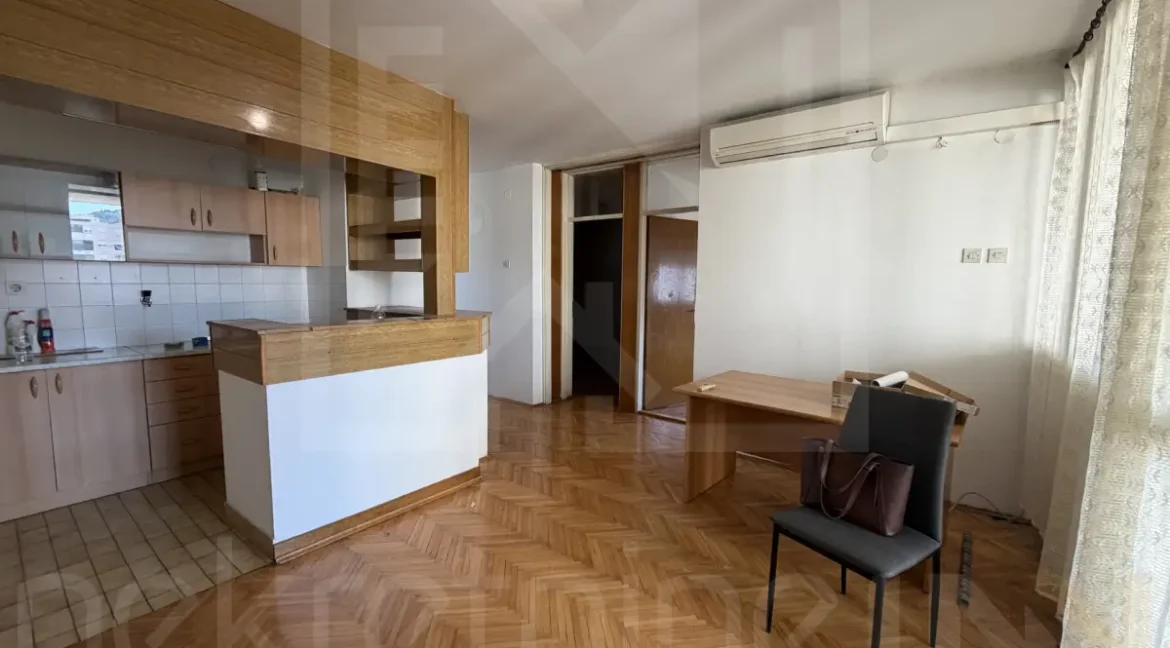 Prodaje se dvosoban stan u Splitskoj Ulici broj 11 Agencija NekretnineINN