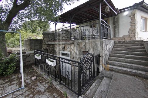 prodaja kuće i zemljišta u ljubuškom