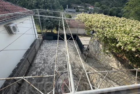 Stolac: Prodaje se kuća - kontakt Agencija NekretnineInn
