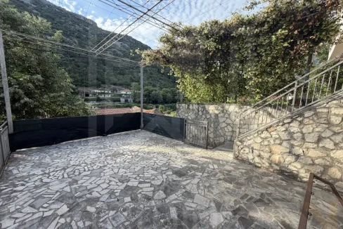 Stolac: Prodaje se kuća - kontakt Agencija NekretnineInn