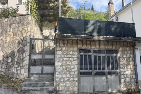 Stolac: Prodaje se kuća - kontakt Agencija NekretnineInn