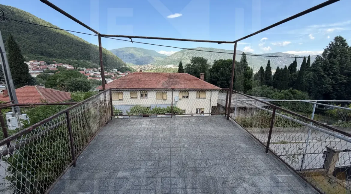 Đikovina Prodaje Se Kuća S Garažom I Okućnicom NekretnineInn Slika 1