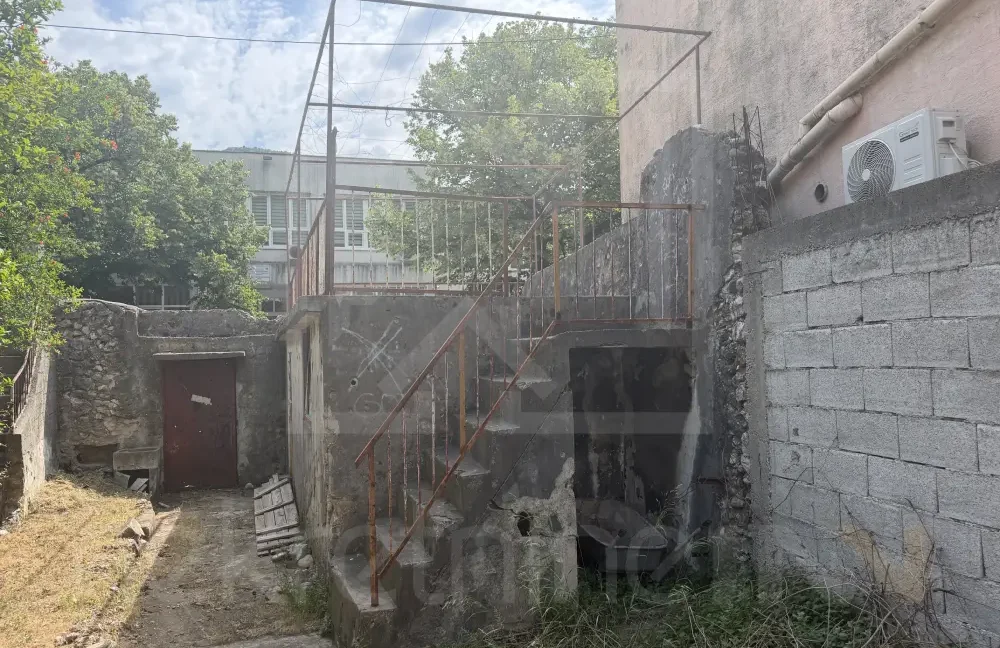 Kuća S Okućnicom Gojka VUkovića 2