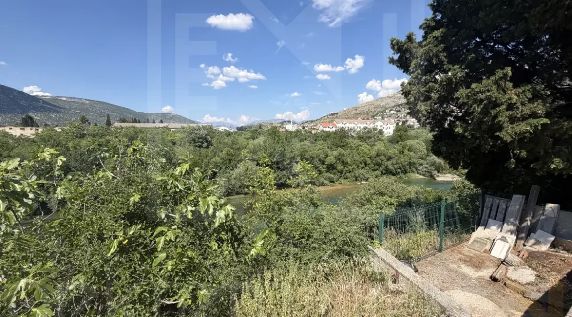 Prodaje Se Stan S Terasom I Konobom S Pogledom i prilazom Neretvi