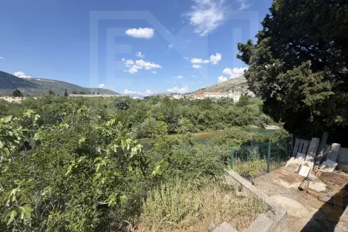 Prodaje Se Stan S Terasom I Konobom S Pogledom i prilazom Neretvi