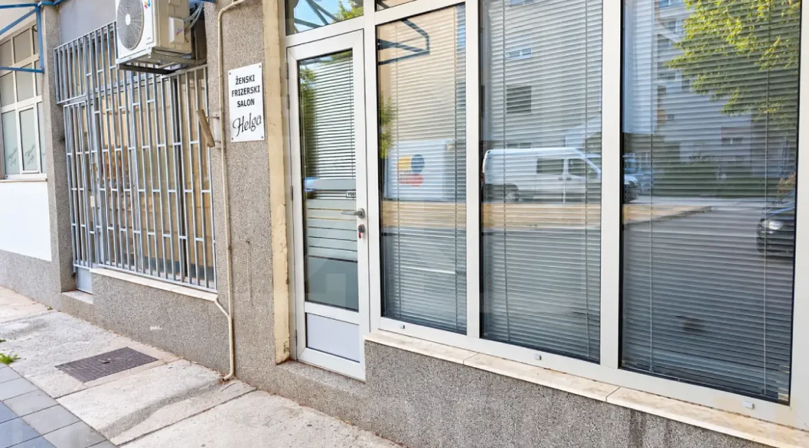 Prodaje se frizerski salon u Centar 2 Mostar NekretnineInn 1