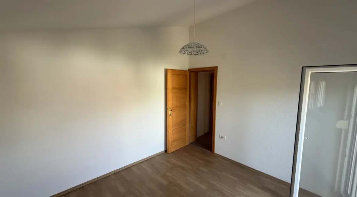 Grabovina pored mjesta Čapljina Prodaje Se Kuća NekretnineInn