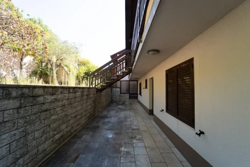 Kuća U Grude Na Prodaju NekretnineInn 25