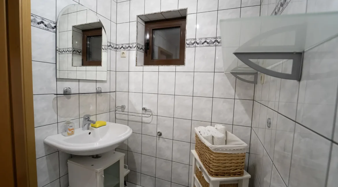Kuća U Grude Na Prodaju NekretnineInn 29