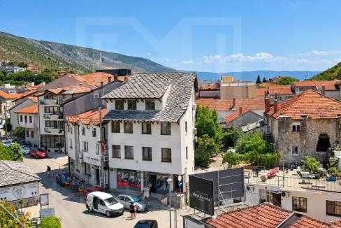 Prodaje se trosoban stan Kapetanovina u Mostaru, ulaz u Stari grad Nekretnineinn