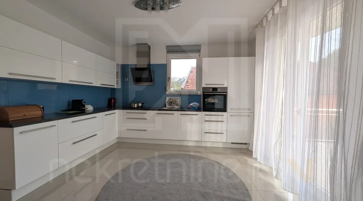 Blagaj Prodaje Se Vila S Bazenom NekrretnineInn 2