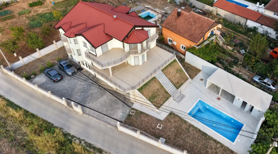Blagaj Prodaje Se Vila S Bazenom NekrretnineInn